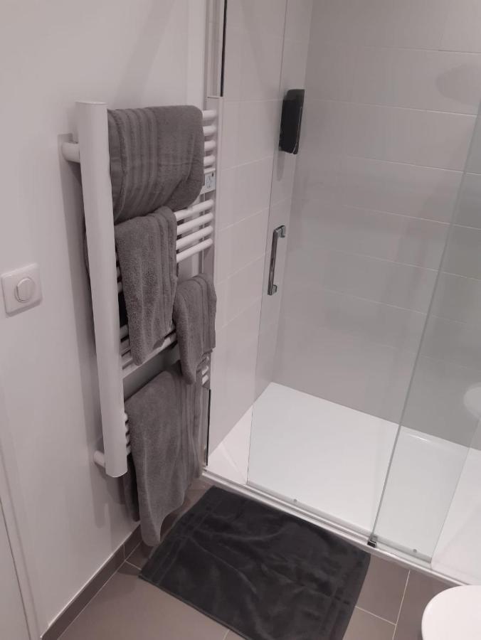 Appartement De Charme Disneyland Paris - Nidouest Chanteloup En Brie Exterior foto
